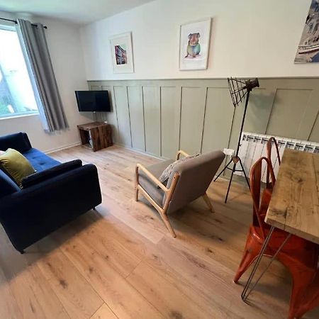 Montague Central One Bedroom Flat With Parking Бристол Екстериор снимка